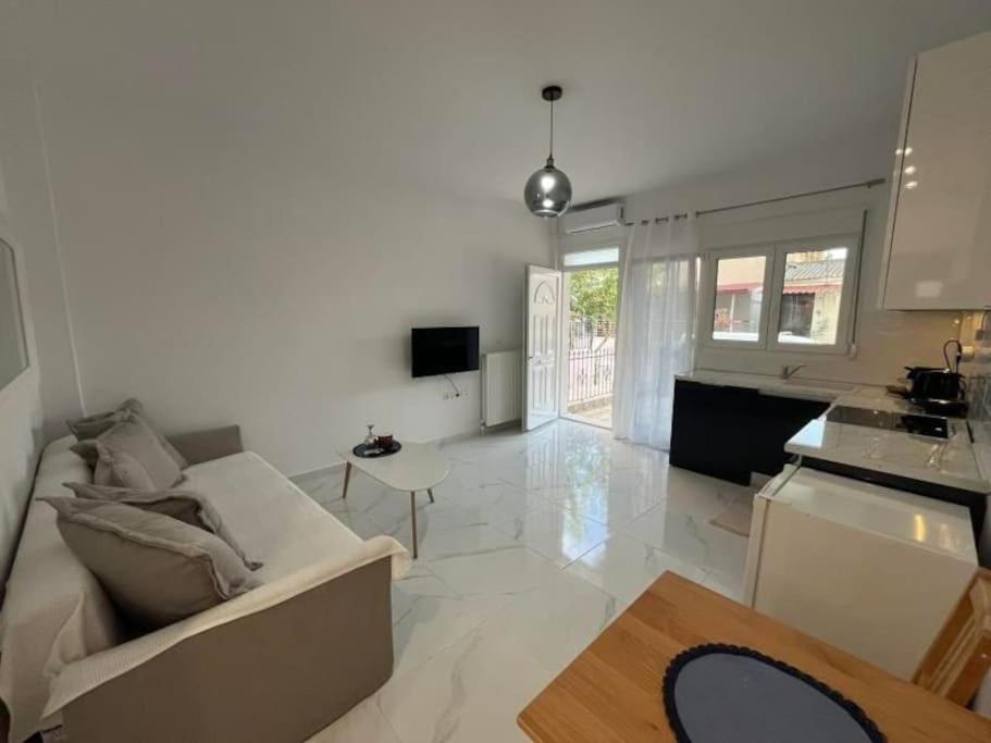 House B Diavata, Thessaloniki Apartment Exterior photo